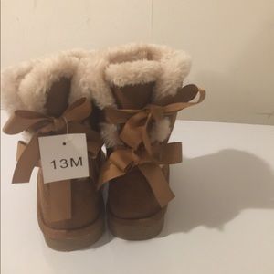 Kids winter boots
